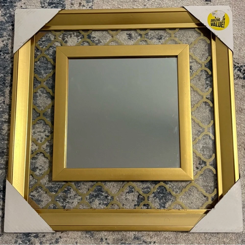 Elegant Gold Wall Mirror